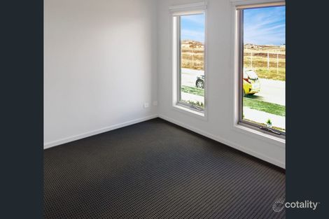 Property photo of 42 Fairhall Avenue Werribee VIC 3030