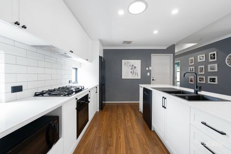 Property photo of 26 Da Vinci Drive Tapping WA 6065