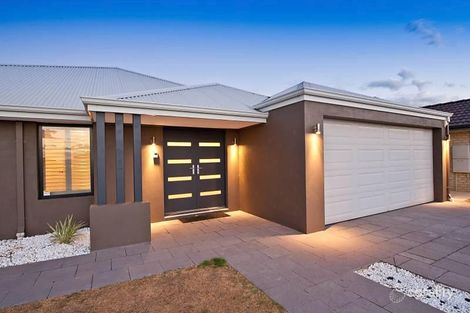 Property photo of 8 Wicklow Circle Darch WA 6065