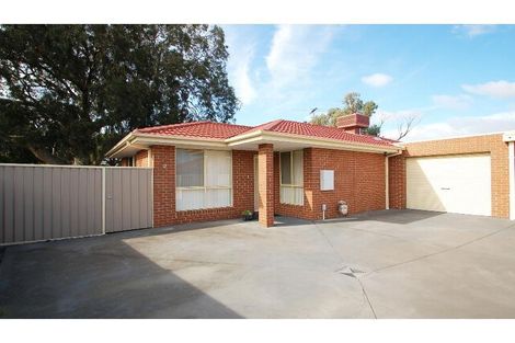 Property photo of 2/8 Katnook Court Meadow Heights VIC 3048