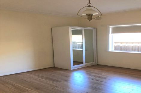 Property photo of 20 Scotsburn Grove Werribee VIC 3030