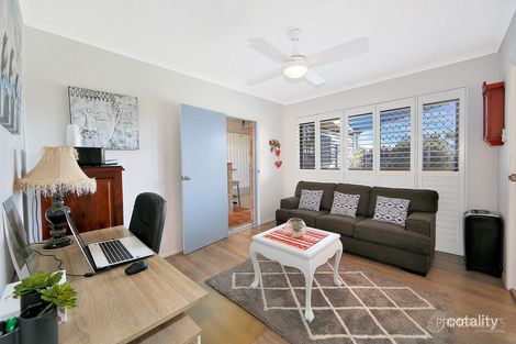 Property photo of 21 Kululu Crescent Scarness QLD 4655