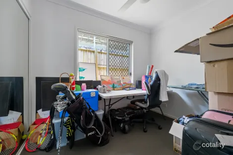 Property photo of 25 Whites Road Manly West QLD 4179