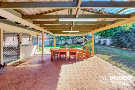 Property photo of 10 Beatrice Place Dubbo NSW 2830