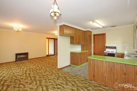 Property photo of 20 Hall Crescent Old Noarlunga SA 5168