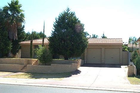 80 Trappers Dr, Woodvale, WA 6026