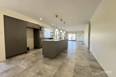 Property photo of 39 Summerville Boulevard Caversham WA 6055