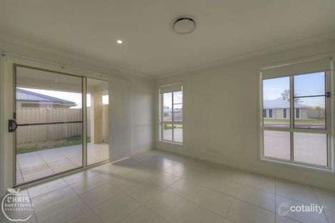 Property photo of 2/72 Acacia Drive Miles QLD 4415