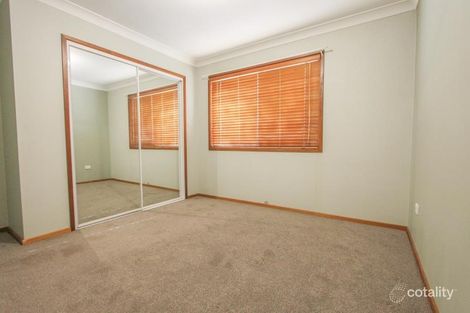 Property photo of 36 Girraween Mews Glenfield Park NSW 2650