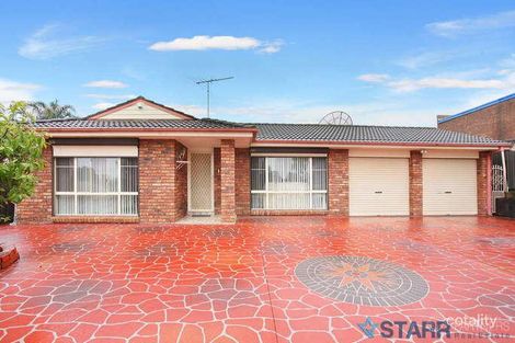 Property photo of 5 Ithaca Close St Johns Park NSW 2176