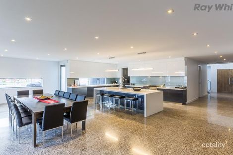 Property photo of 8 Wendover Crescent Hillside VIC 3037