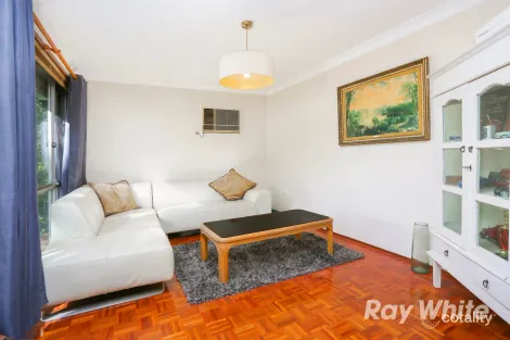 Property photo of 9 Madison Circuit St Clair NSW 2759