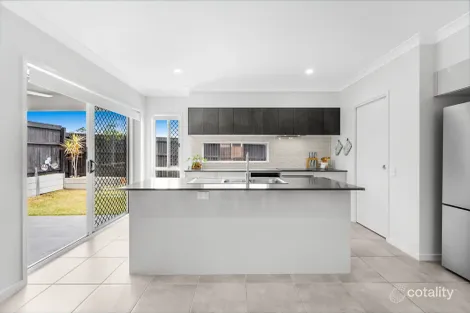 Property photo of 77 Cambus Circuit Narangba QLD 4504