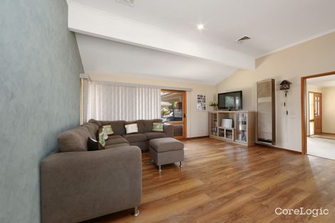 Property photo of 2 Lovell Close Rowville VIC 3178