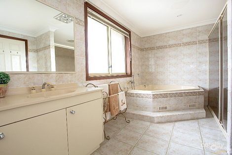 Property photo of 2 Bingham Place Edensor Park NSW 2176