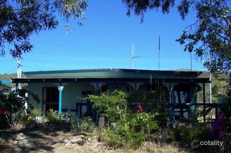 Property photo of 37 Colonial Drive Clairview QLD 4741