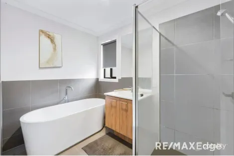Property photo of 38 Medallion Boulevard Tarneit VIC 3029