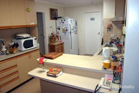 Property photo of 2 Harry Street Cranbourne VIC 3977