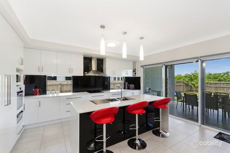 40 Pongamia Pde, Mount Low, QLD 4818