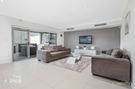 Property photo of 25 Hadley Circuit Beaumont Hills NSW 2155