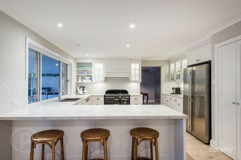 Property photo of 17 Merion Place Carindale QLD 4152