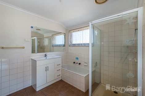 Property photo of 30 Exner Drive Dandenong North VIC 3175