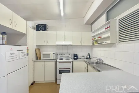 Property photo of 10/15 Hillview Road Pegs Creek WA 6714