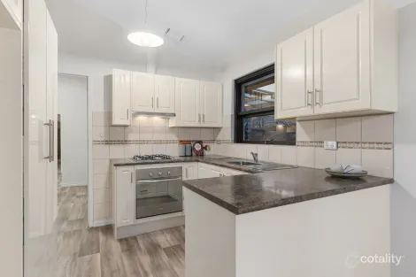 Property photo of 95 Collins Parade Hackham SA 5163