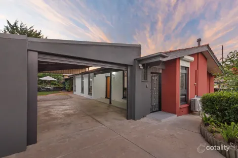 Property photo of 95 Collins Parade Hackham SA 5163