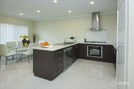 Property photo of 16A Linthorne Way Balga WA 6061