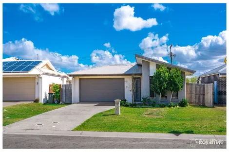 40 VARSITY CRES, NORMAN GARDENS, QLD 4701