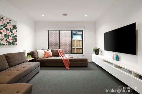 Property photo of 8 Migdale Road Truganina VIC 3029