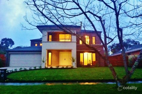 Property photo of 13 Laura Grove Mount Waverley VIC 3149