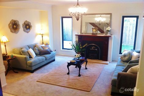 Property photo of 13 Laura Grove Mount Waverley VIC 3149