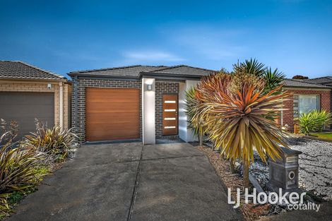 3 Copernicus Cct, Cranbourne West, VIC 3977