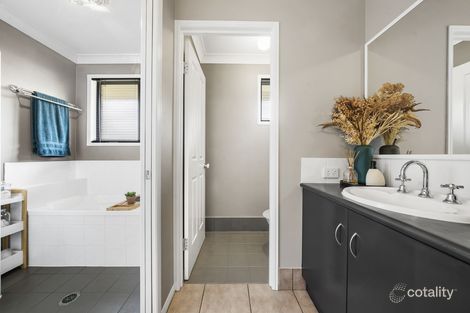 Property photo of 12 Rogers Drive Highfields QLD 4352