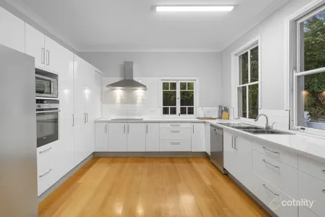 Property photo of 95 Hillside Terrace St Lucia QLD 4067