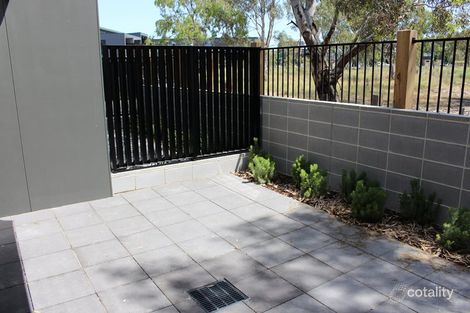 Property photo of 42 Sharp Circuit Mill Park VIC 3082