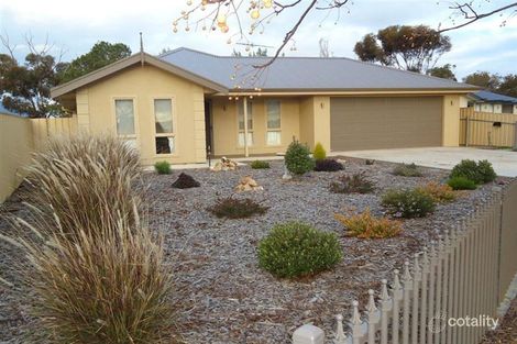 22 Gwy Tce, Balaklava, SA 5461