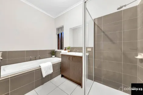 Property photo of 18 Grandiflora Grove Point Cook VIC 3030