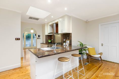 Property photo of 14 Swan Road Murrumbeena VIC 3163