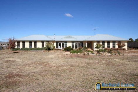 Property photo of 14 John Dwyer Crescent Bungendore NSW 2621
