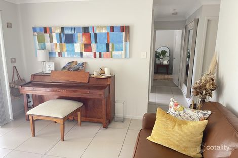 Property photo of 86 Monolith Circuit Cosgrove QLD 4818