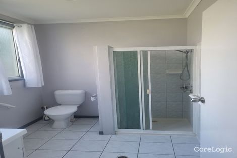 Property photo of 34 Tyson Crescent Tannum Sands QLD 4680