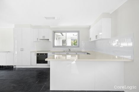 4 Ewan St, Southport, QLD 4215