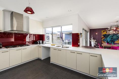 Property photo of 5 Crowsnest Terrace Wannanup WA 6210