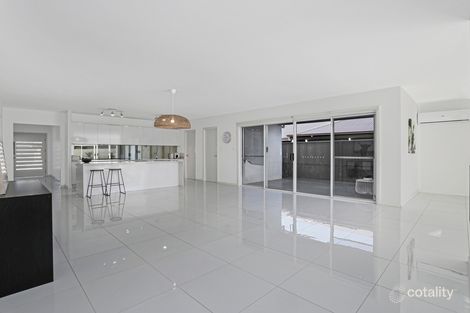 Property photo of 17 Rosecomb Road Spring Farm NSW 2570