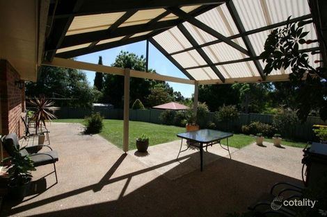 Property photo of 4 Bowyer Place Orange NSW 2800