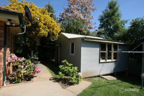 Property photo of 4 Bowyer Place Orange NSW 2800