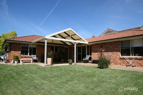 Property photo of 4 Bowyer Place Orange NSW 2800